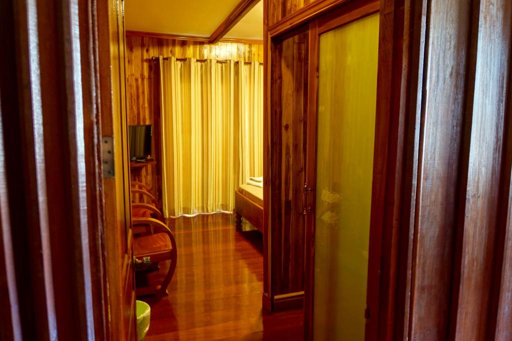 Rimvang Guesthouse Luang Prabang Ngoại thất bức ảnh